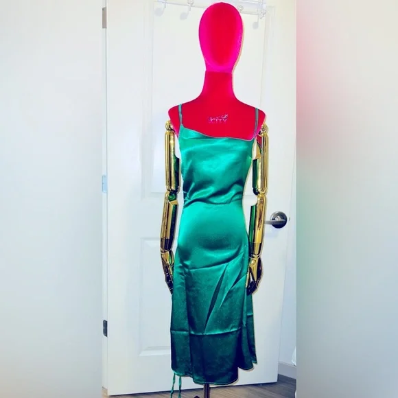 Arabian night green dress - Picture 3 of 10